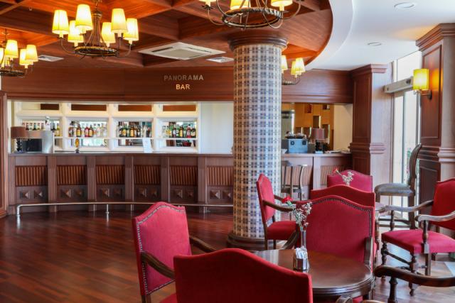 PANORAMA PUB BAR_1.JPG