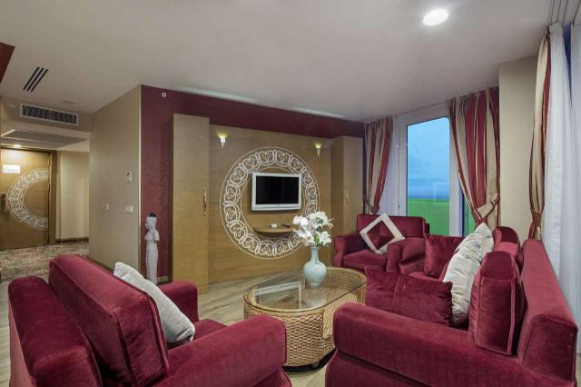 Granada Luxury Okurcalar 8 (2)