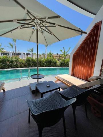 4. DELUXE LAGOON ROOM