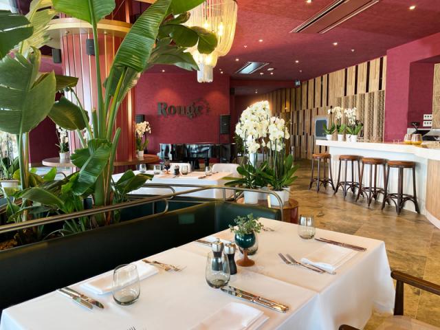 8.  ROUGE ROOF A la Carte
