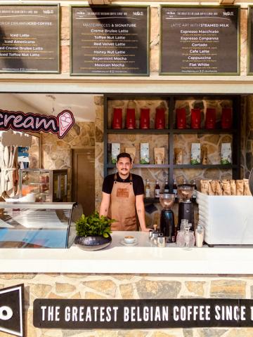 4. STAGNUM _ COFFEE SHOP