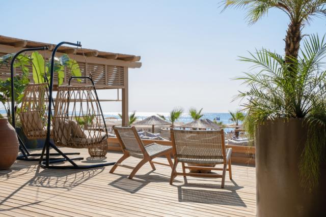 11. BREEZE BEACH CLUB.jpg 