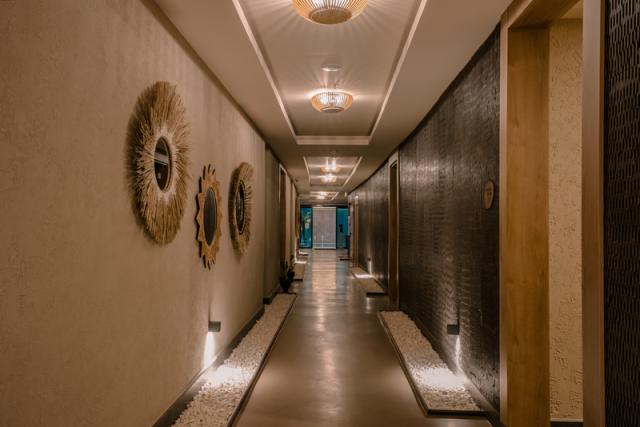 3. SENSES SPA.jpg 