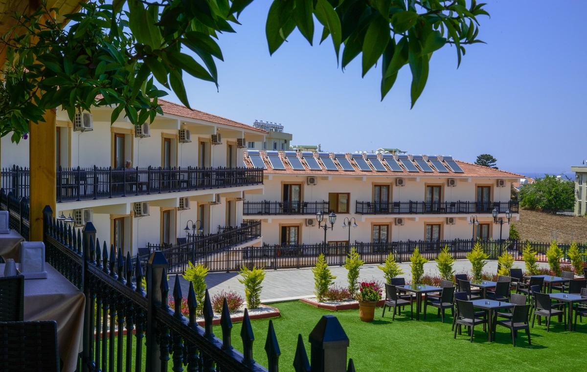Riverside Garden Resort