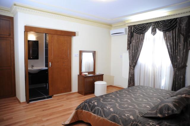 rooms2 (3).JPG