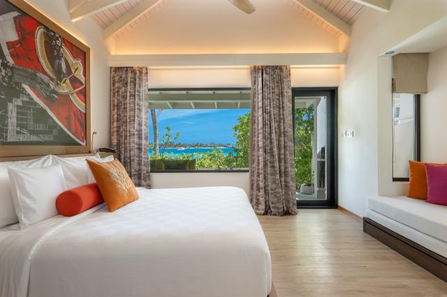 OBLU XPERIENCE Ailafushi 9 BV (2)