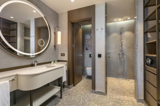 SUPERIOR ROOM(8)