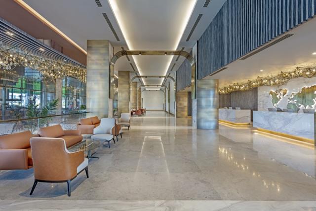 LOBBY(2)