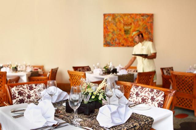 Nusa Dua Beach Hotel 5 (2)