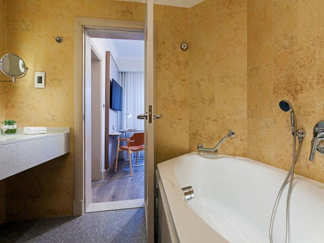 Marriott Malta Hotel and Spa 5 (7)