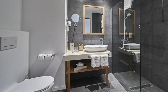 wc quarto