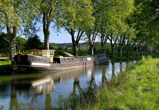 Canal du Midi_shutterstock_76237537