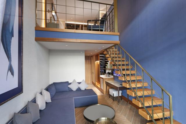 Titanic Deluxe Lara_Duplex Suite (3)