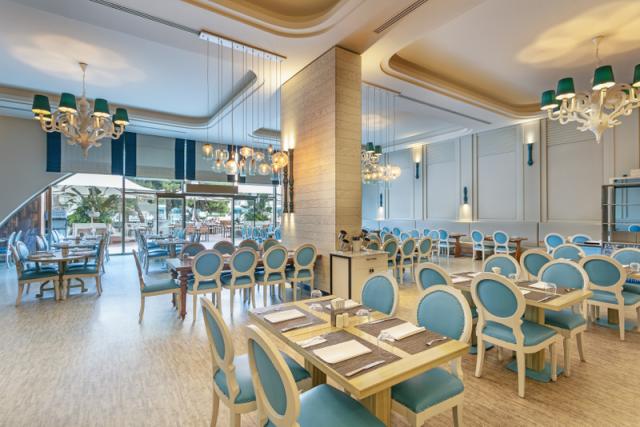 Titanic Deluxe Lara_Parkfora Main Resturant (7)