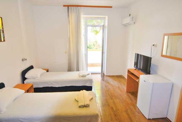 Dalmacie_Gradac_Oaza_02
