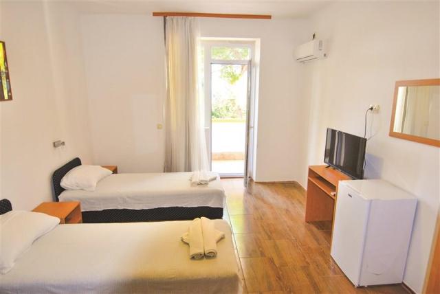 Dalmacie_Gradac_Oaza_12.JPG