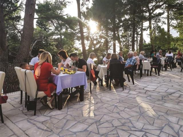 Dalmacie_Gradac_Oaza_16