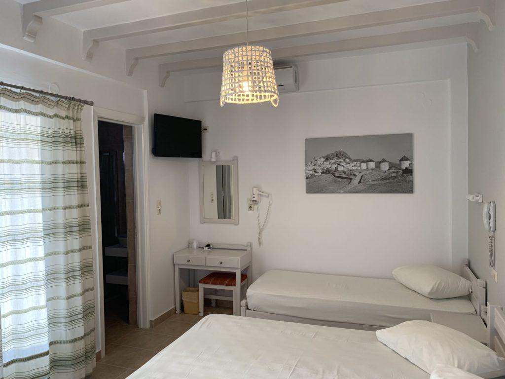 Aegeon hotel Ios017