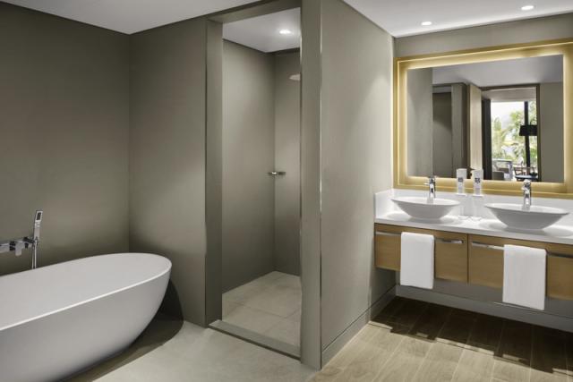 Al Marjan Beachfront Suite With Private Pool_3