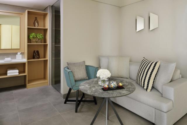FAMILY ROOM 2