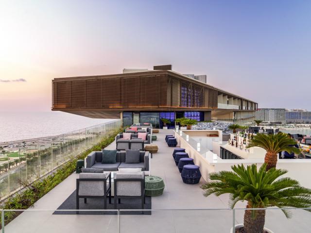 Neo Sky Bar 6