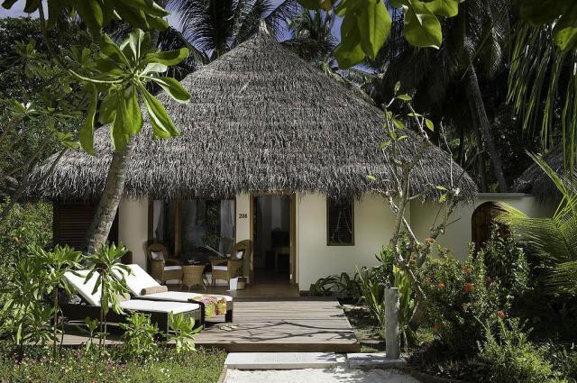 Kuramathi Island r1-beach vila (1)