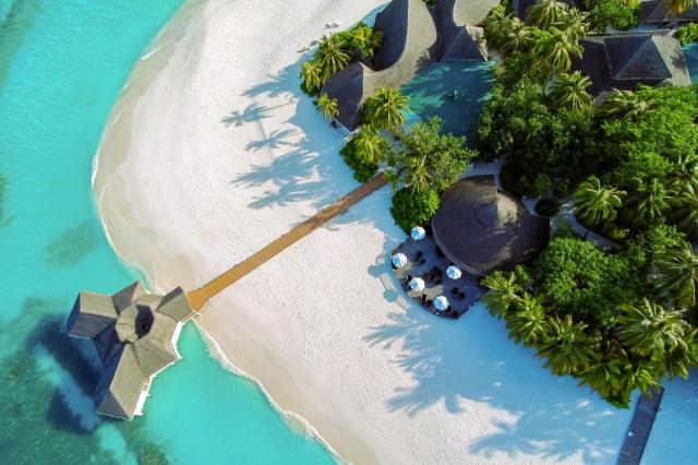 Angaga Island Resort 2 (4)