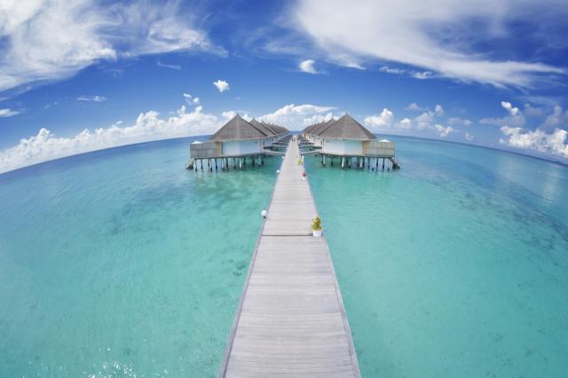 Angaga Island Resort 3 (1)