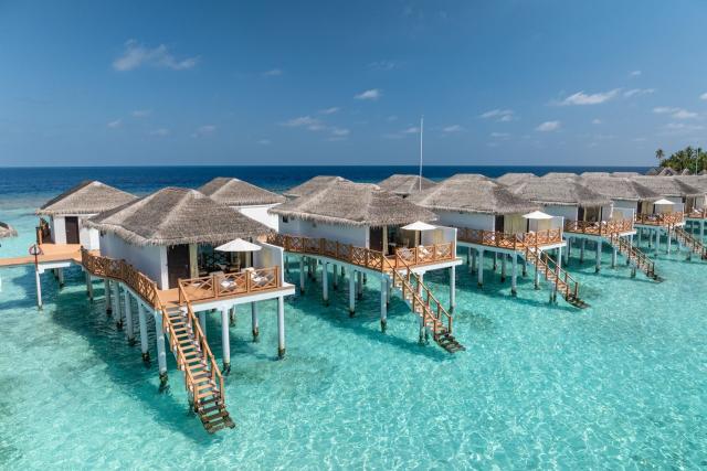 Angaga Island Resort 3 (4).JPG