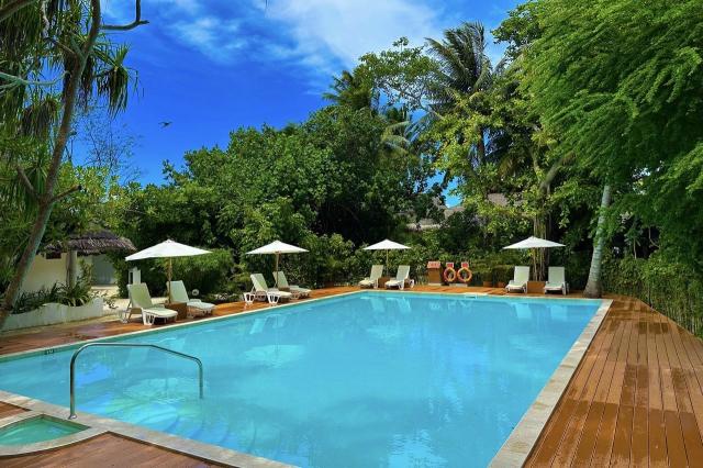 Angaga Island Resort 4 (3)