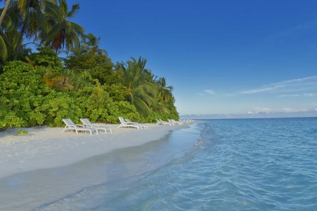 Angaga Island Resort 5 (2)