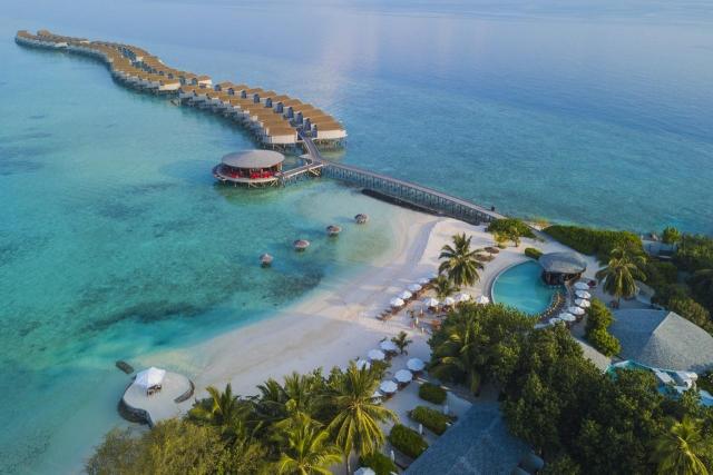 Centara Ras Fushi Resort & Spa