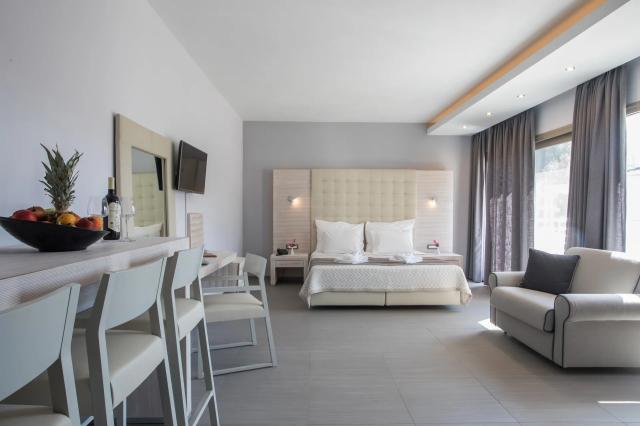 Aqua_Oliva_junior_suite_gv
