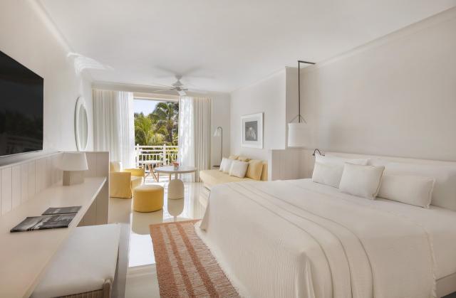 LUX Belle Mare 10-JUNsuit (1)