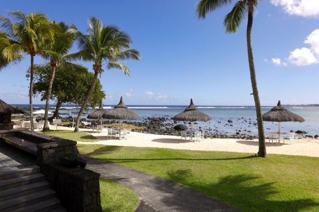 Shanti Maurice Resort 2 (1)