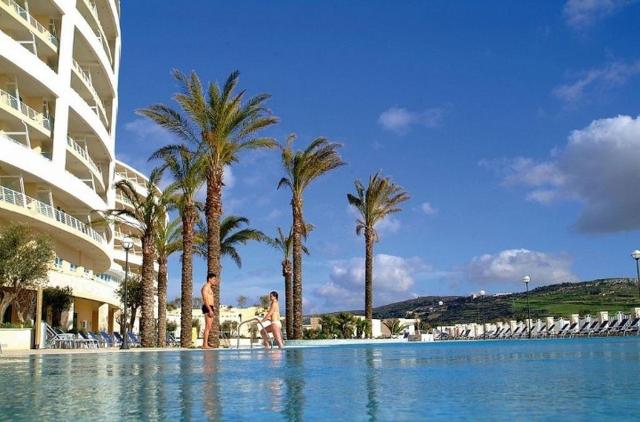 Radisson Blu Resort ext (8)