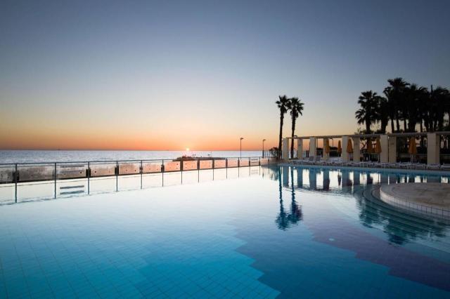 Hilton Malta ext (6)