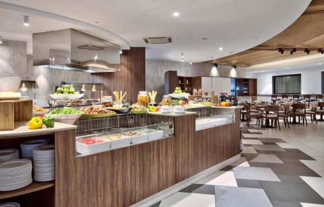 Doubletree by Hilton Malta 2 (2)