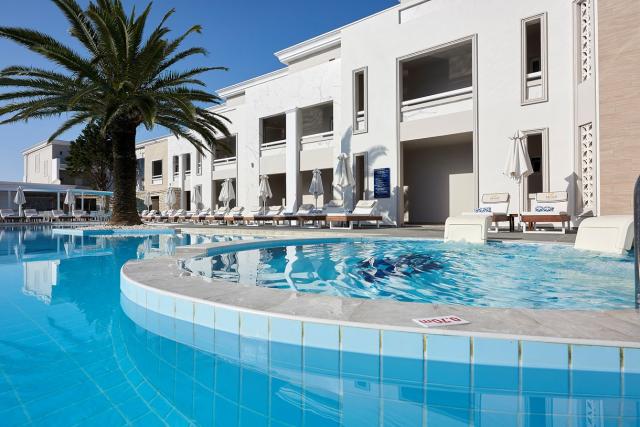 Mythos Palace ext (4)