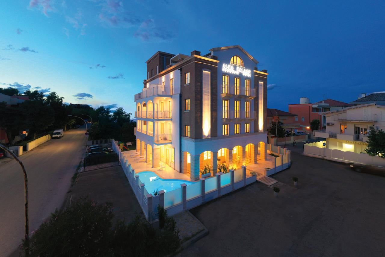 Alba Palace
