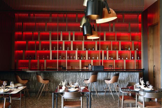 Di Carne Steakhouse Restaurant (6)