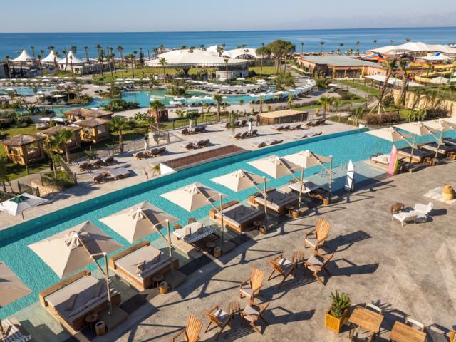 Santorini Adult Pool (2)