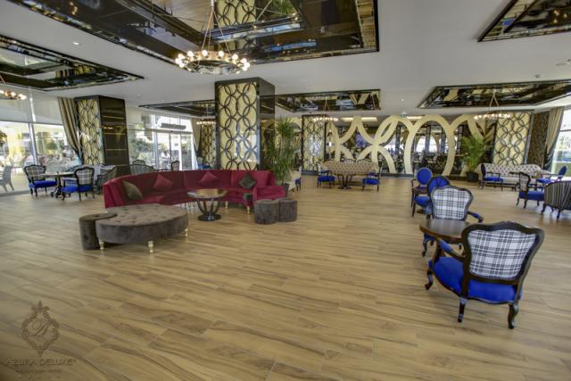 LOBBY PIANO BAR2
