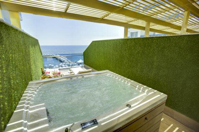 FANTASY ROOM SEA VIEW TERRACE1
