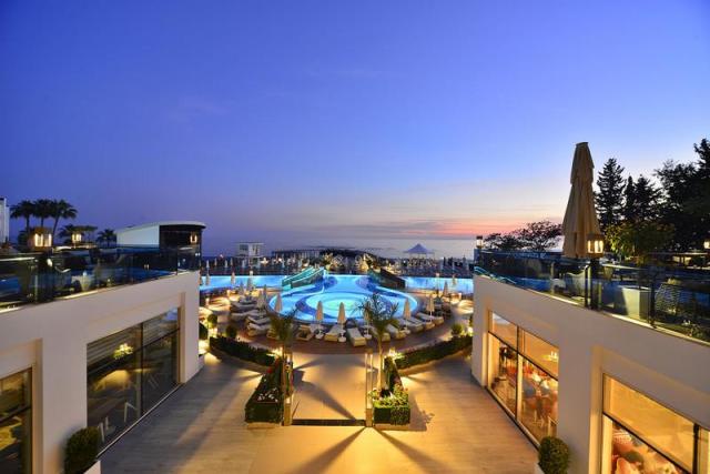 SEA VIEW FROM LOBBY TERRACE1