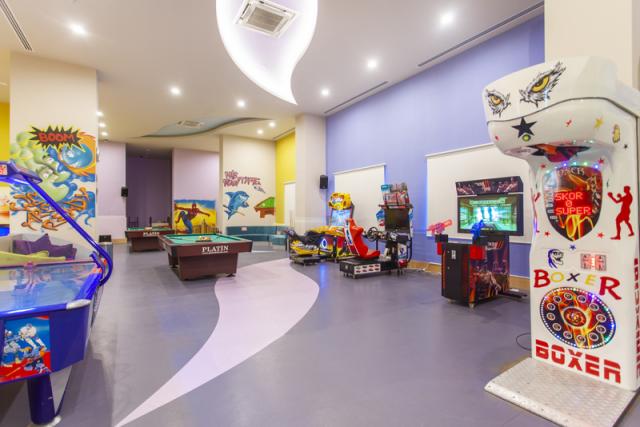 GAME CENTER 2