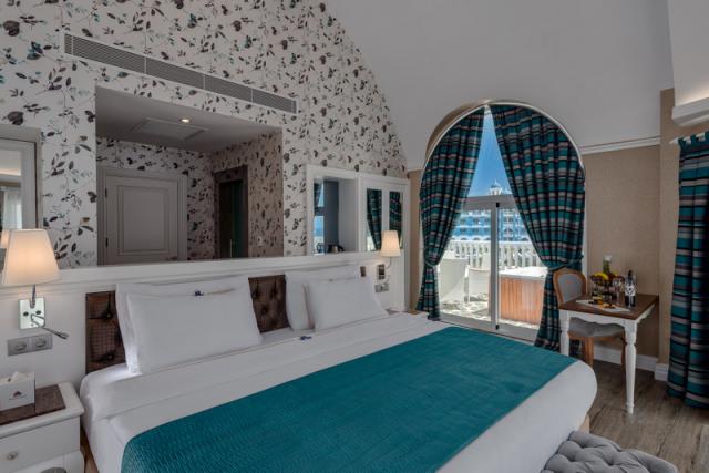 Platinum Villa Suite 1st Room 3