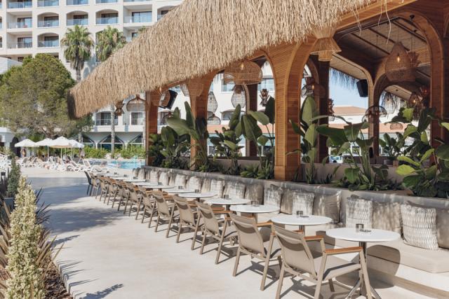 Pool Bar5