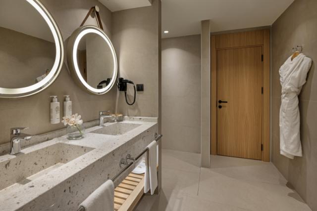 Deluxe Junior Suite7