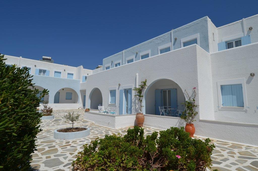 Narges_hotel08.JPG